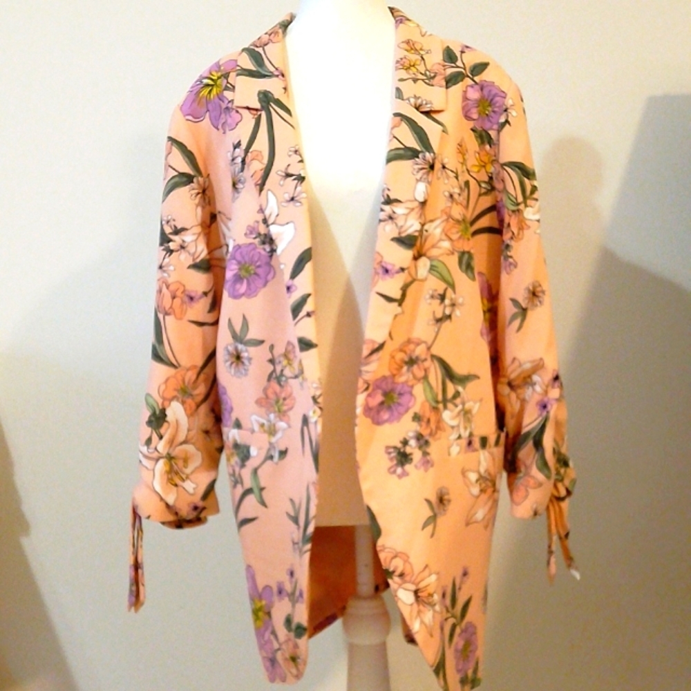 Love & Legend Floral Pink Boyfriend 3/4 Sleeve tie sleeve Blazer